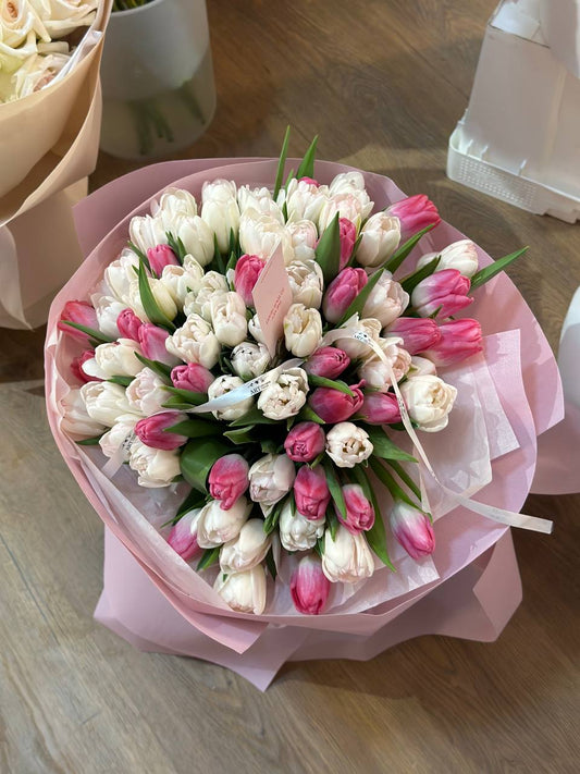 Tenderness bouquet of 75 tulips
